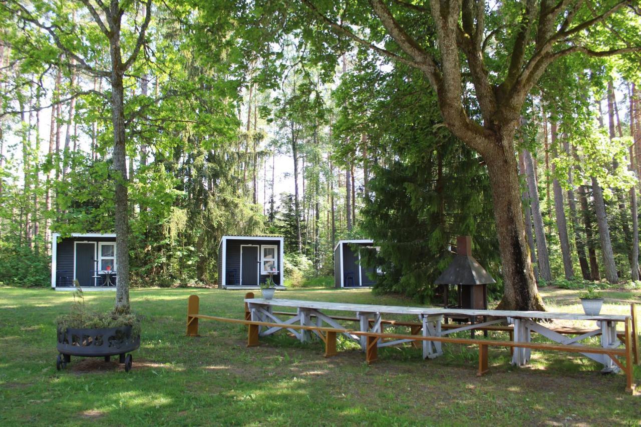 Uki Puhkekuela Hotel Parnu Bagian luar foto